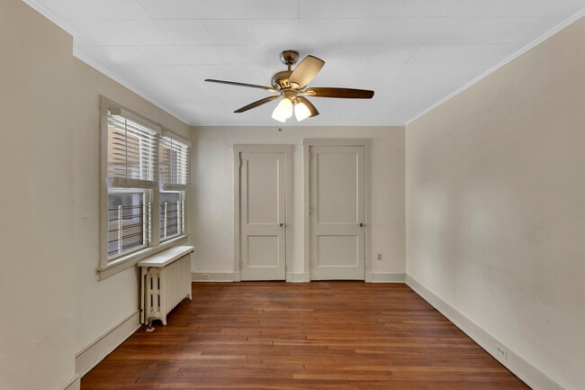 Building Photo - 5854 Forbes Ave Unit 3