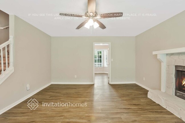 Photo - 3828 Willow Wood Way NW