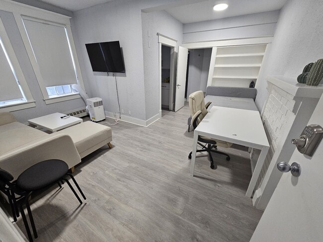 Building Photo - Beltline Terrace