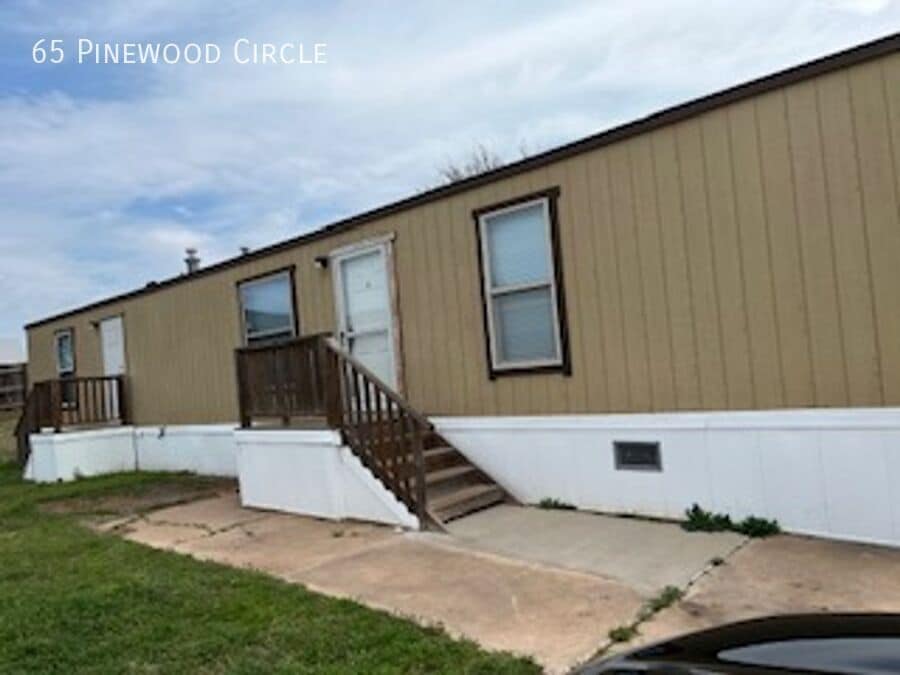 Photo - 65 Pinewood Cir