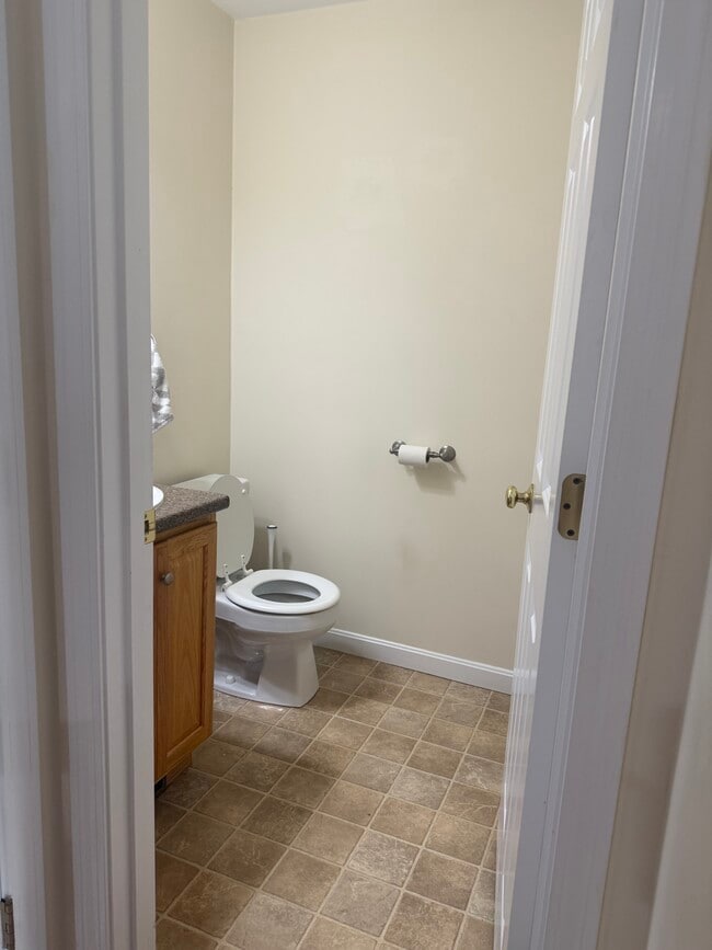 Photo - 35 Fredonian St Unit G