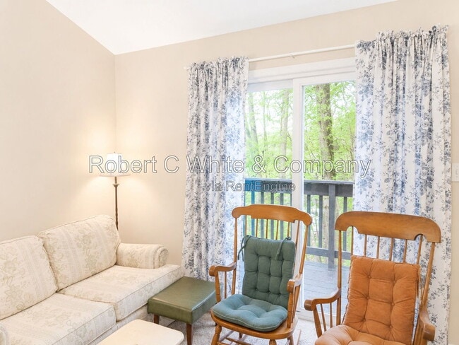 Photo - 35 Glenview Dr