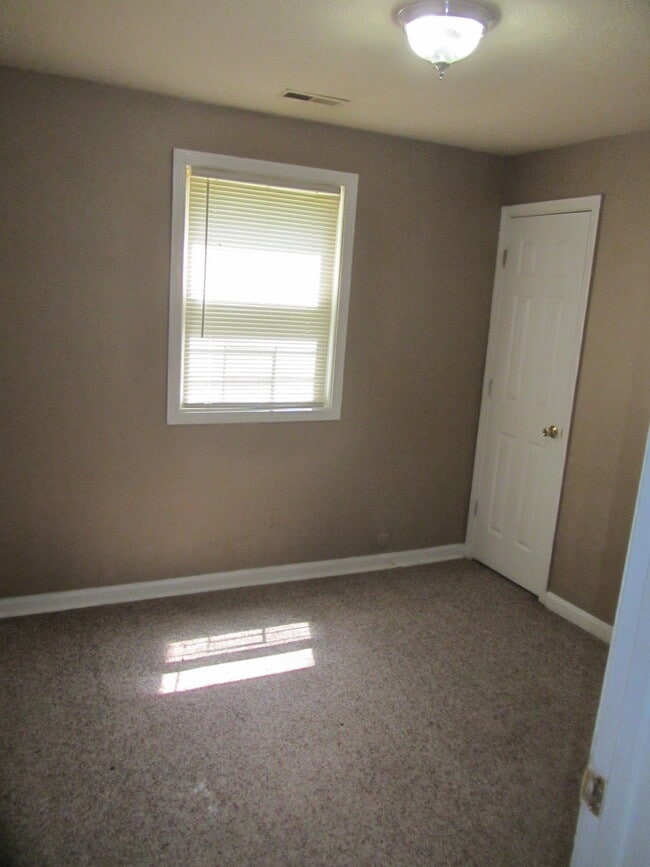 2014 W Main St Unit 1F