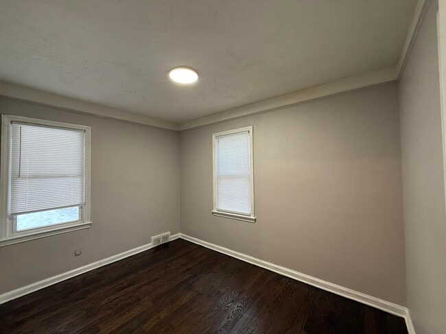 Photo - 7243 Dacosta