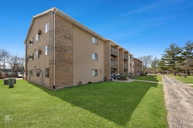 Photo - 645 S Virginia Rd Unit 224