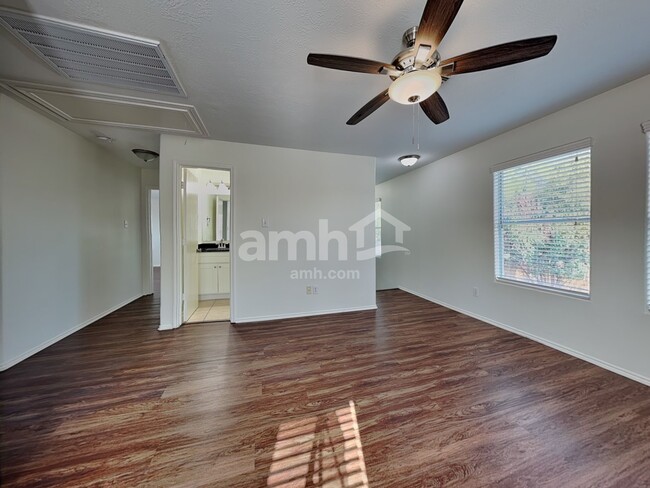 Photo - 6830 Shallow River Ct