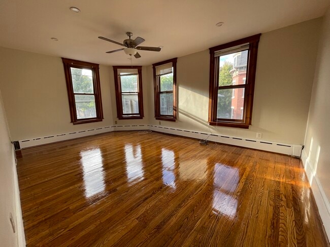 Photo - 338 K St Unit 1