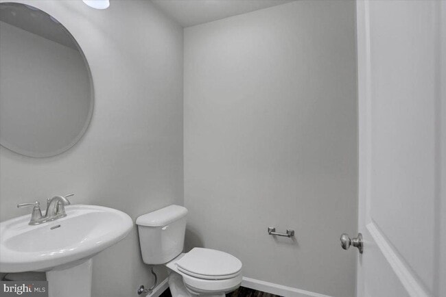 Photo - 1817 Holly Ln