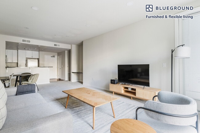 Photo - 550 Moreland Way Unidad FL2-ID1772