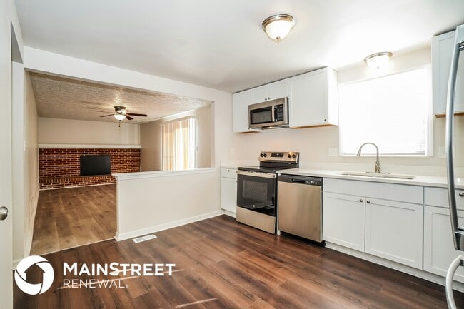 Photo - 4005 Vermilion Ave