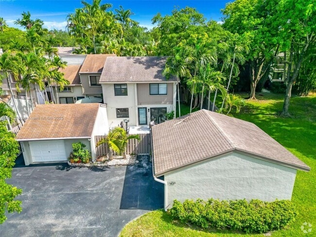 Building Photo - 11256 SW 104th St Rental