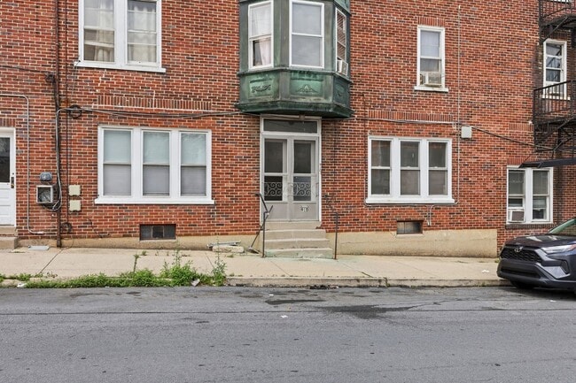 Photo - 910 S 7th St Unit 1