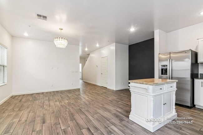 Photo - 8192 N 22nd Dr