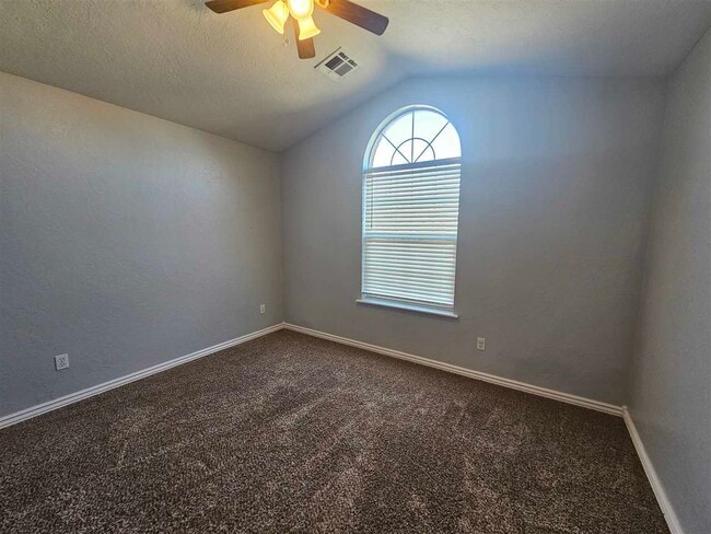 Photo - 1607 SE Walnut Creek Rd