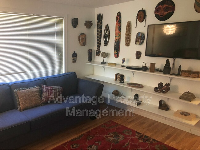 Photo - 3931 NW Walnut Pl