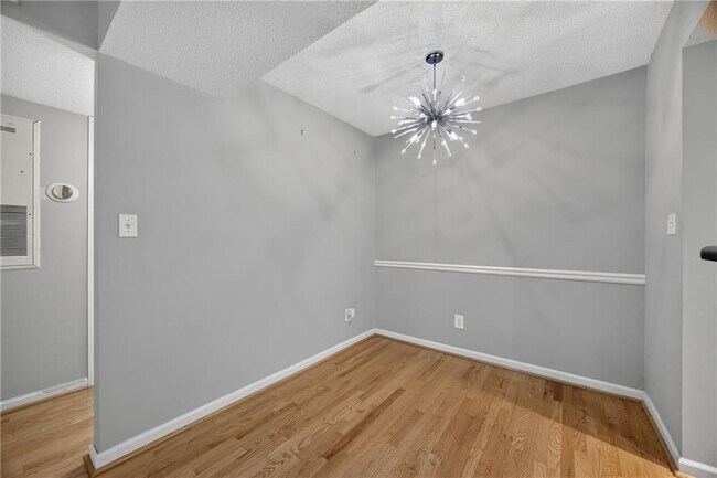 Photo - 1021 Chastain Park Ct NE