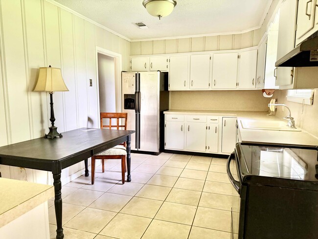 Photo - 9384 S Riveroaks Dr