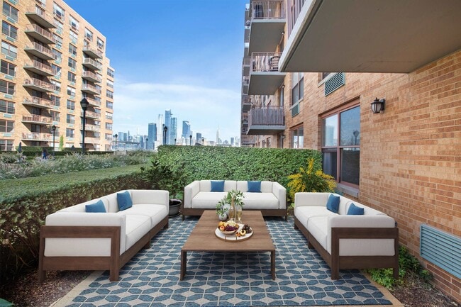 Building Photo - 2 Constitution Ct Unit 413 Rental