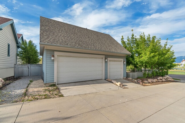 Photo - 4801 W Dock St