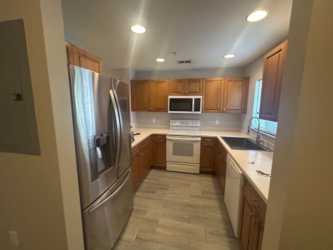 Photo - Coming Mid July 2/2.5 Townhome - Villages of Stoney Brook