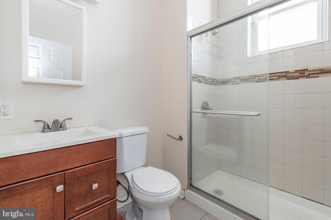 1613 W Diamond St Unit 1
