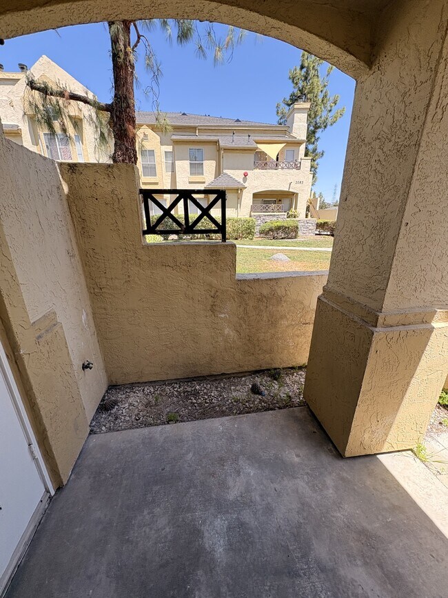 Photo - 2079 Lakeridge Cir
