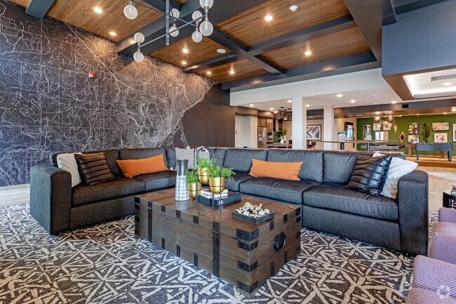 Harbor Club Room