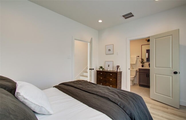 Photo - 2309 Eagle St