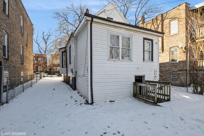 Photo - 7541 S Evans Ave