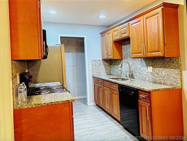 Photo - 11881 Sturbridge Ln