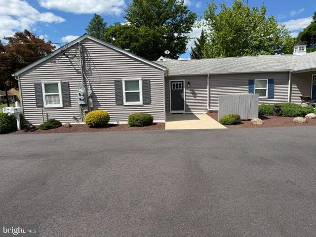Building Photo - 2959 Quakerbridge Rd