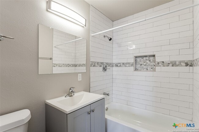 Photo - 607 Lovera Blvd