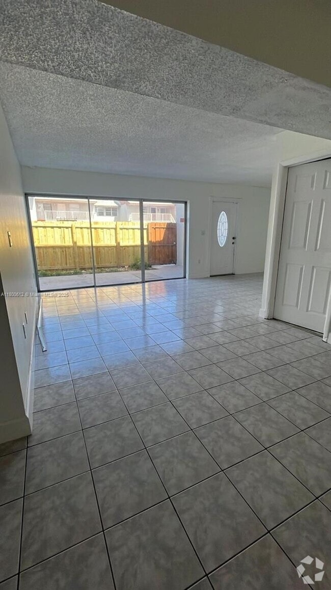 Building Photo - 15420 SW 81st Circle Ln Rental