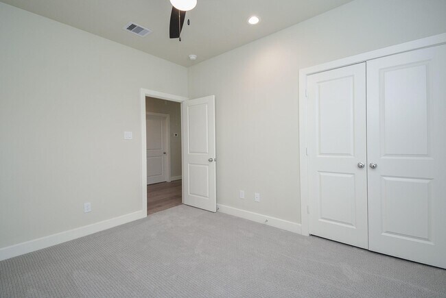 5914 Jasper Jones Wy