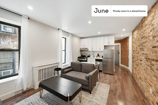 Room in Shared 4 bed/2 bath home in West Harlem