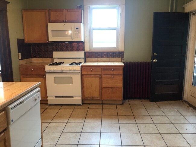 Photo - 1116 14th Ave SE