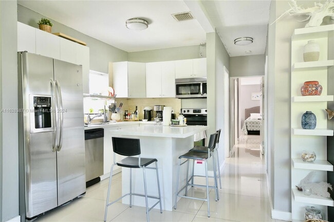 Photo - 18076 NE 19th Ave