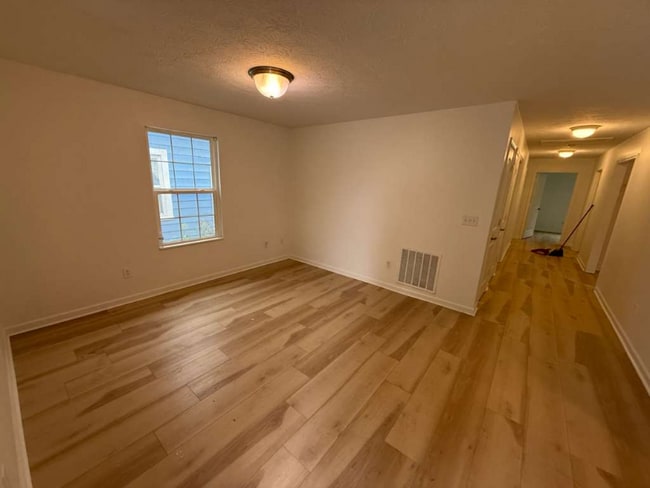 Photo - 317 N Bradley Ave