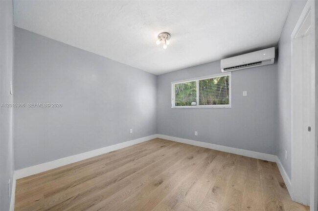 6330 SW 79th St Unit 4