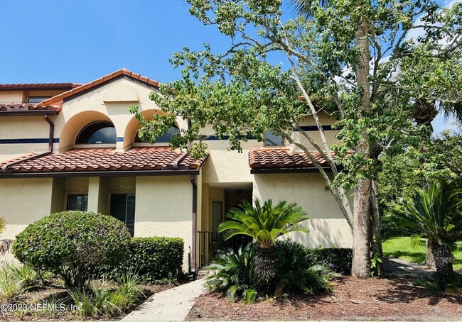 Photo - 3809 La Vista Cir