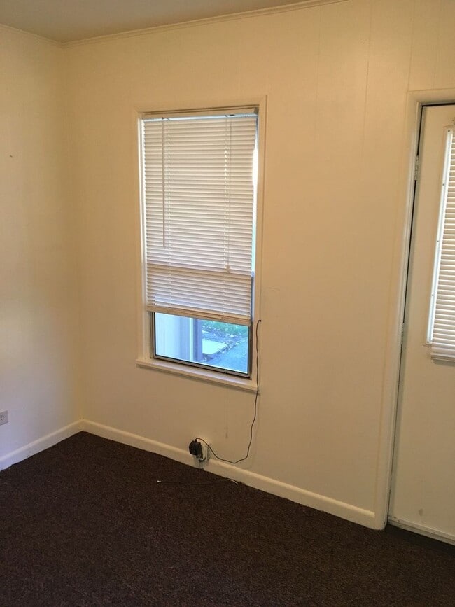 Photo - p639 Unit #1