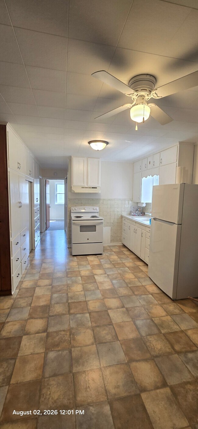 312 1st Ave SW