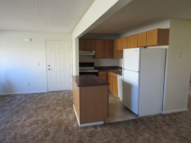 Photo - Spacious 2 bedroom 1 bath apt. Unidad 4