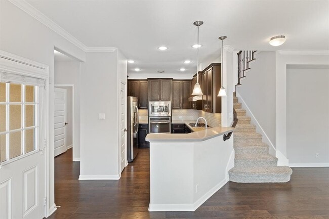 Photo - 506 Hummingbird Ln