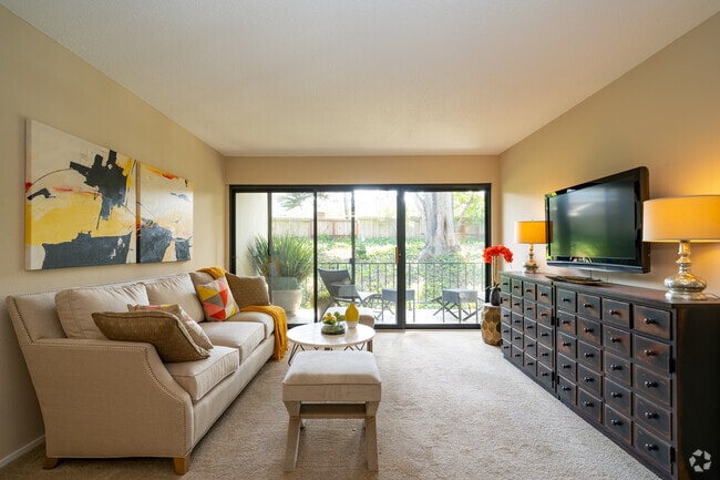 Sala de estar 2HAB, 1BA - 900 ft² - Clubview Apartment Homes