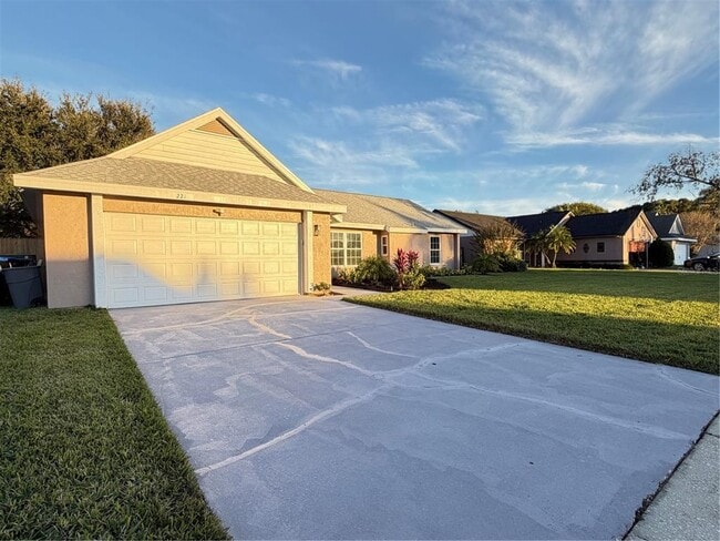 Photo - 221 Dempsey Way