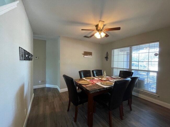 Photo - 10506 Tiger Way