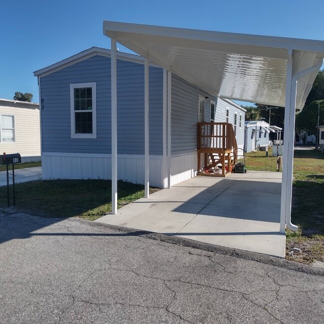 Photo - 1800 E Graves Ave