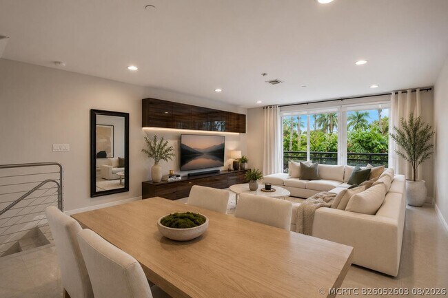 Photo - 832 NE 19th Ave
