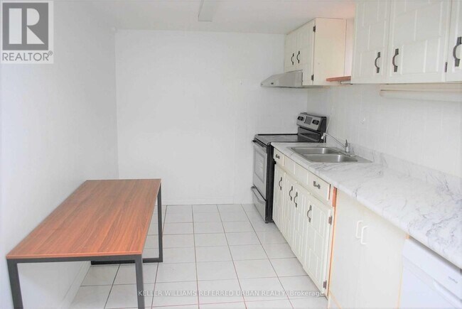 Photo - 53 Silvio Ave